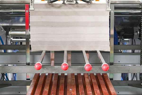 Wat maakt intelligent lamineren een duurzamere keuze voor printafwerking?