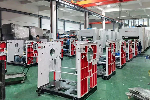 Intelligent Servo Chain Knife Powder Removal Laminating Machine